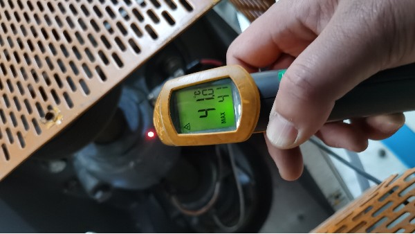 怎么讓不銹鋼風(fēng)機(jī)在長期運(yùn)行中不跳機(jī)？